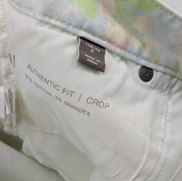 J Jill Authentic Fit Crop Pants Pastel Floral 8 - Picture 8 of 9